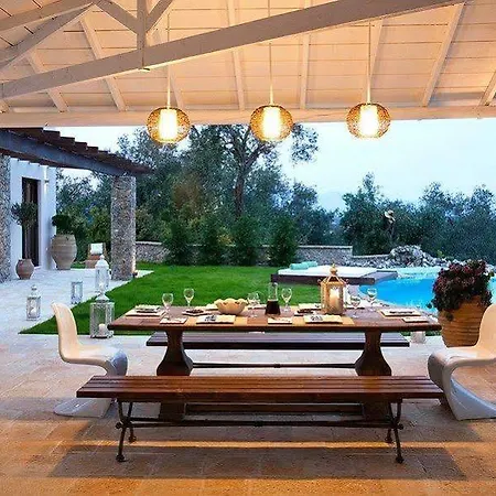 The Editor's - Member Of Spiritual Living Corfu Willa Virós
